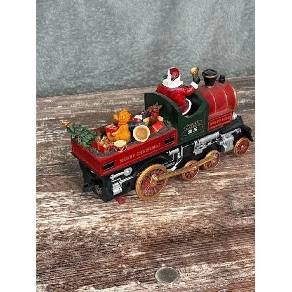Roman Inc. Musical Christmas‎ Train Santa Teddy Bear Gifts Tree